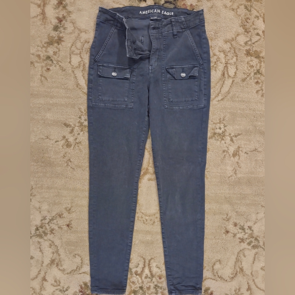 American Eagle Women's Dark Gray Next Level Stretch Skinny Cargo Size 10